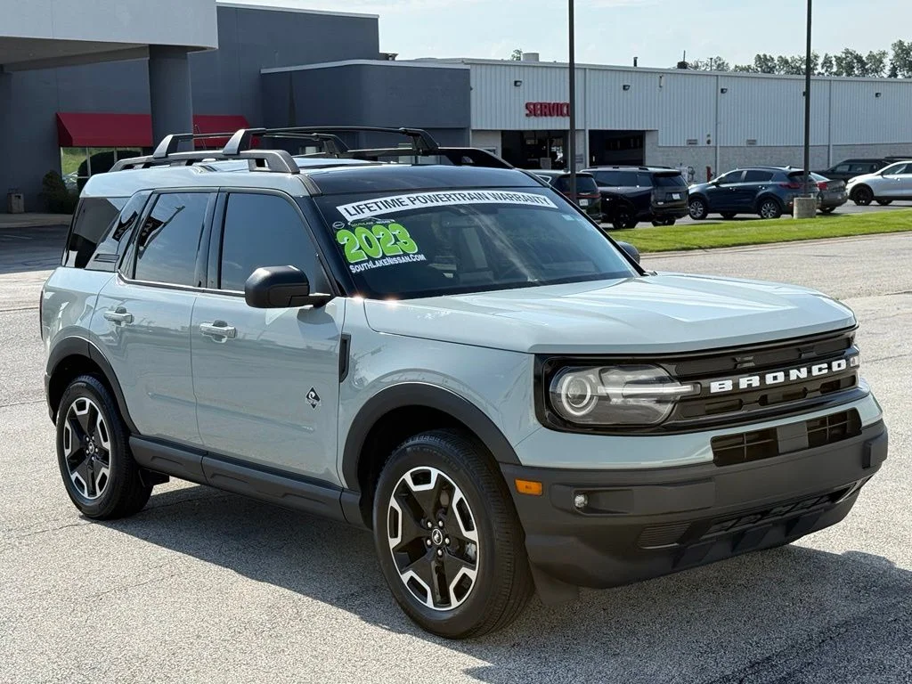 Used 2023 Green Ford Outer Banks image 11