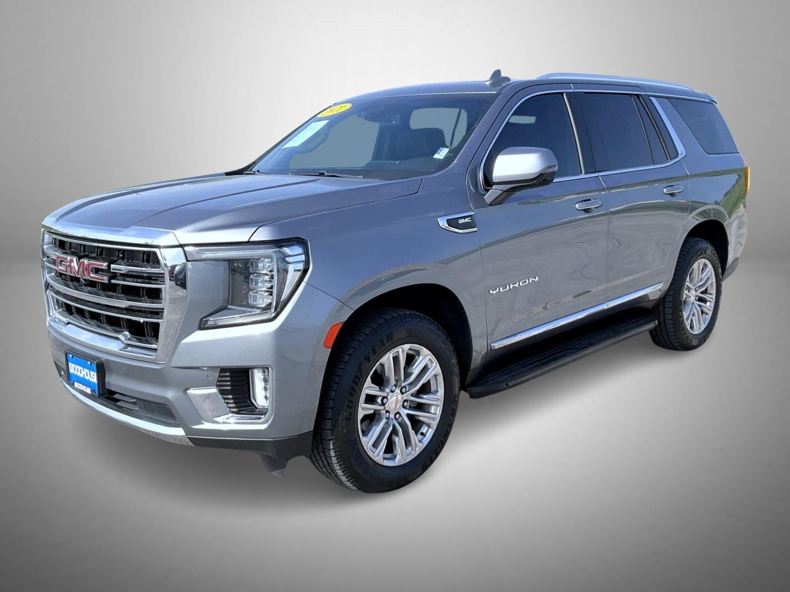 Used 2021 Gray GMC SLT image 1