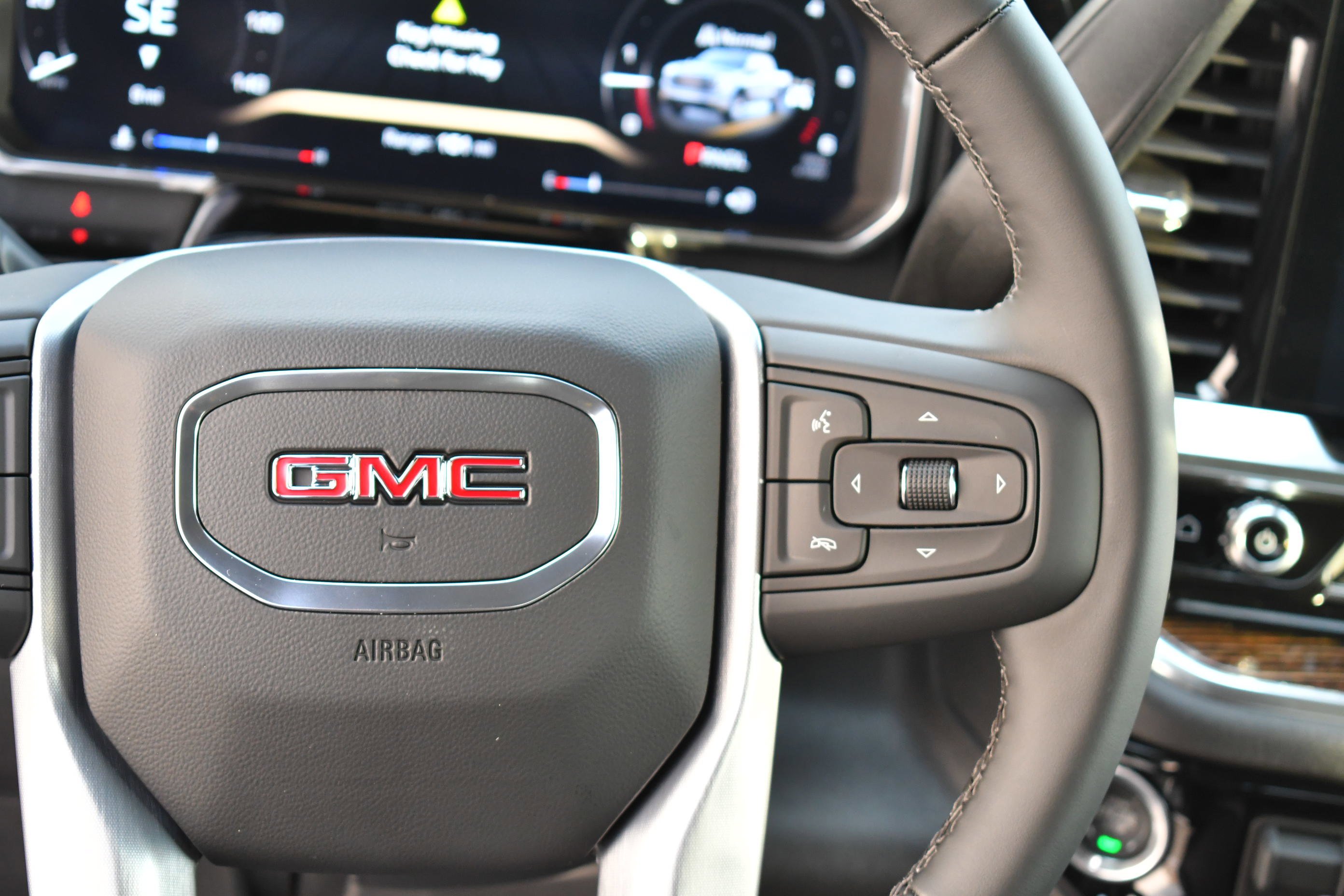 2026 GMC Sierra 1500 SLE - Photo 19