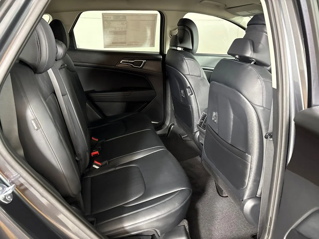 New 2026 Gravity Gray Kia EX image 19