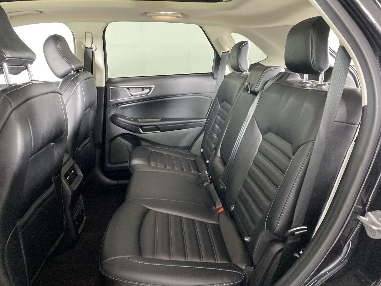 Used 2022 Agate Black Ford SEL image 27