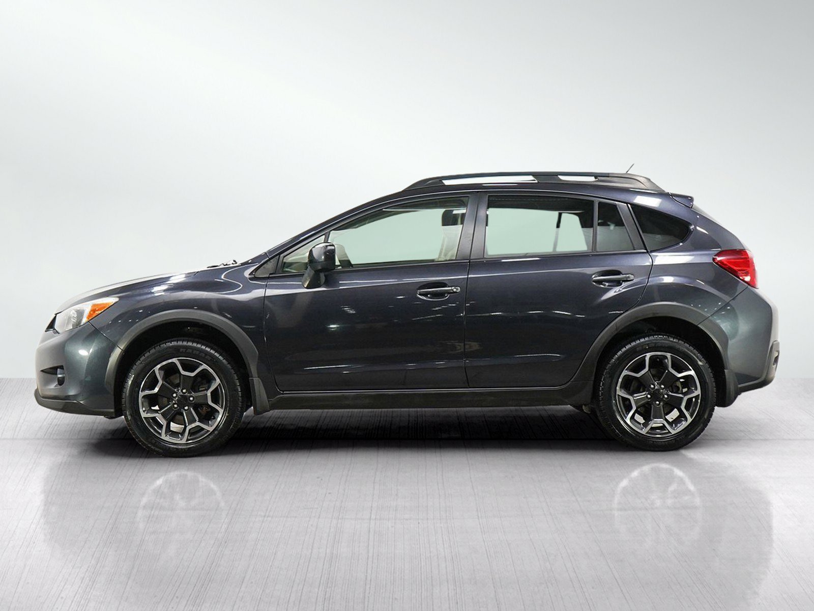 Used 2014 Subaru XV Crosstrek Limited with VIN JF2GPAKC5E8275834 for sale in South Saint Paul, Minnesota