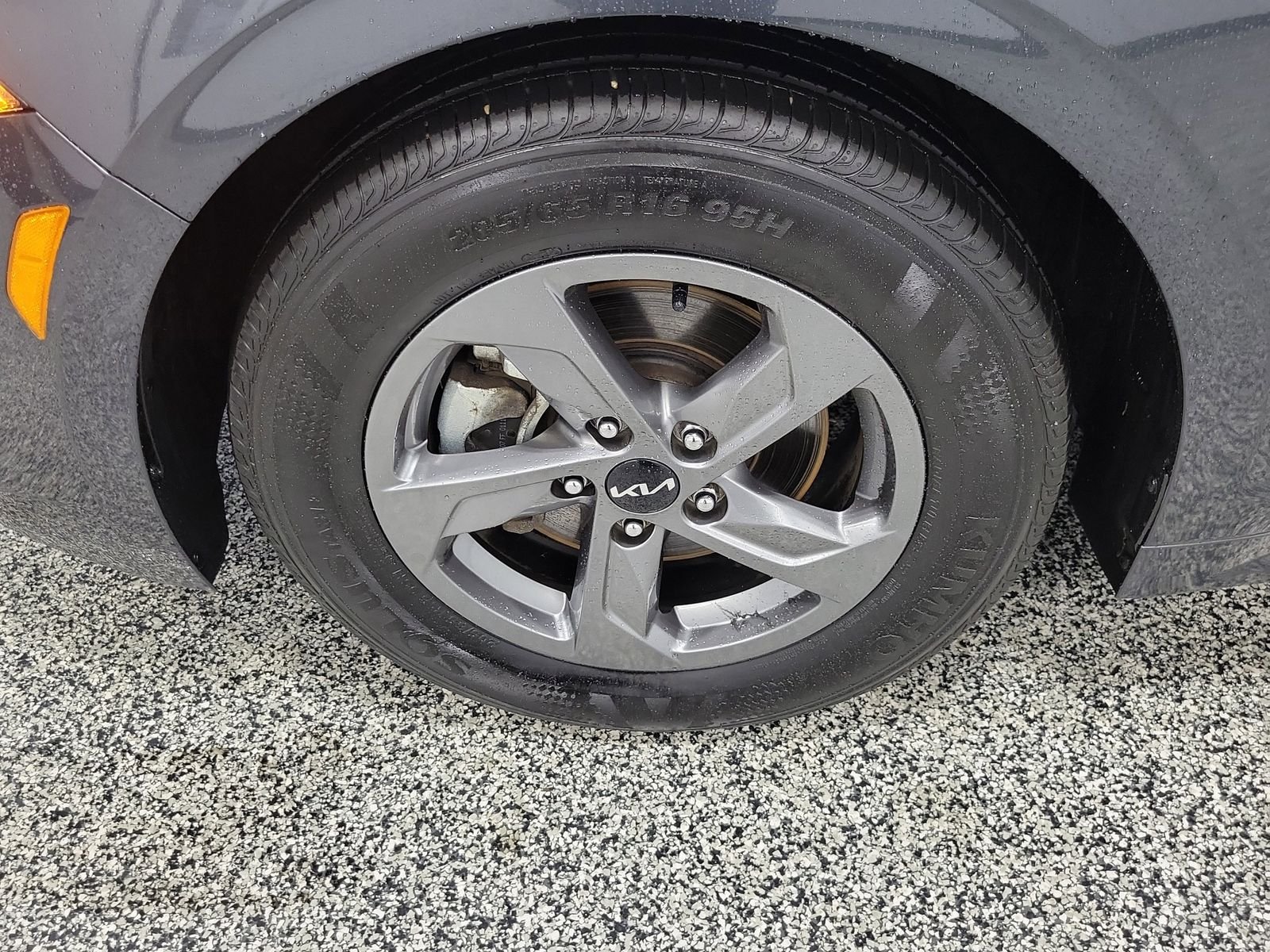 Certified Used 2024 Gray Kia LXS image 5
