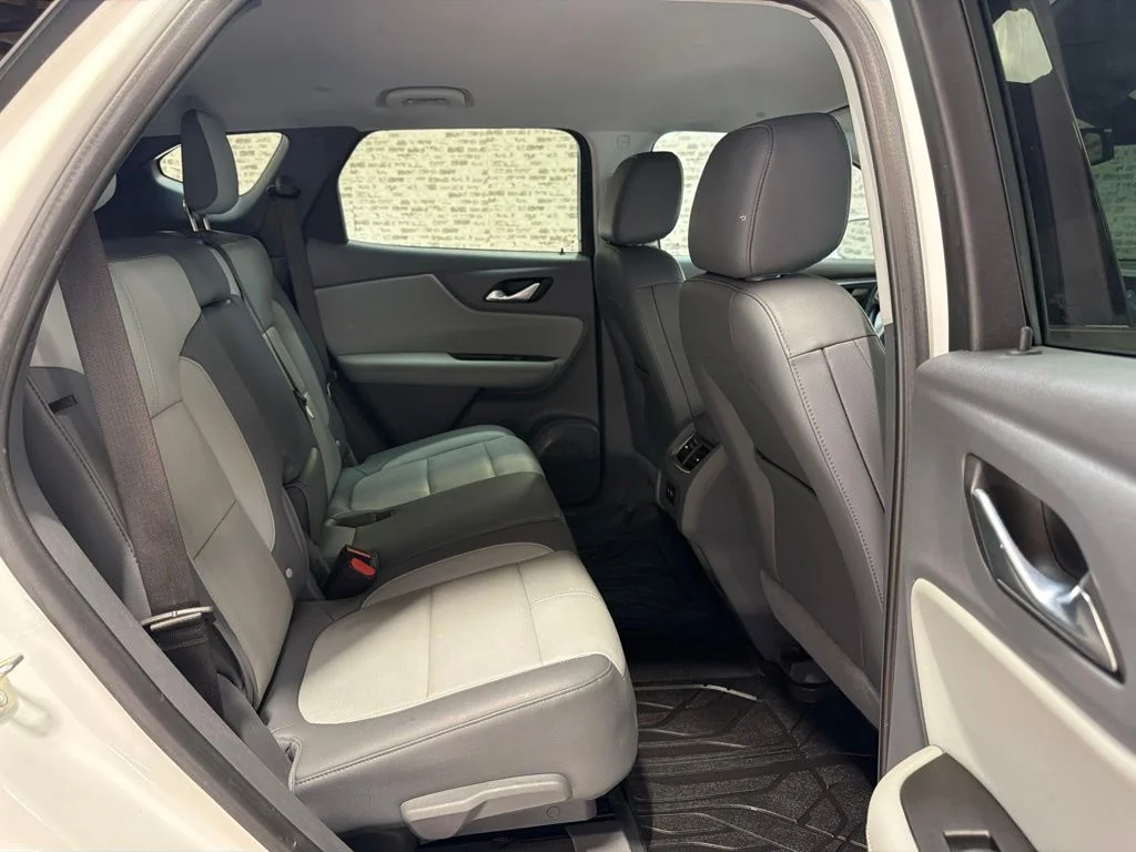 Used 2020 Summit White Chevrolet LT image 12