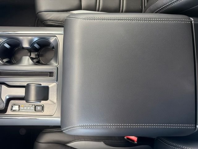 New 2026 Oxford White Ford XLT image 50