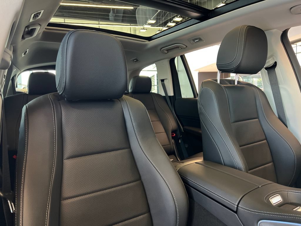 New 2026 Obsidian Black Metallic Mercedes-Benz GLS450 image 60