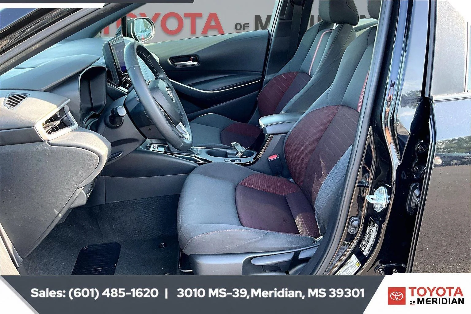 Used 2023 Midnight Black Metallic Toyota SE image 18