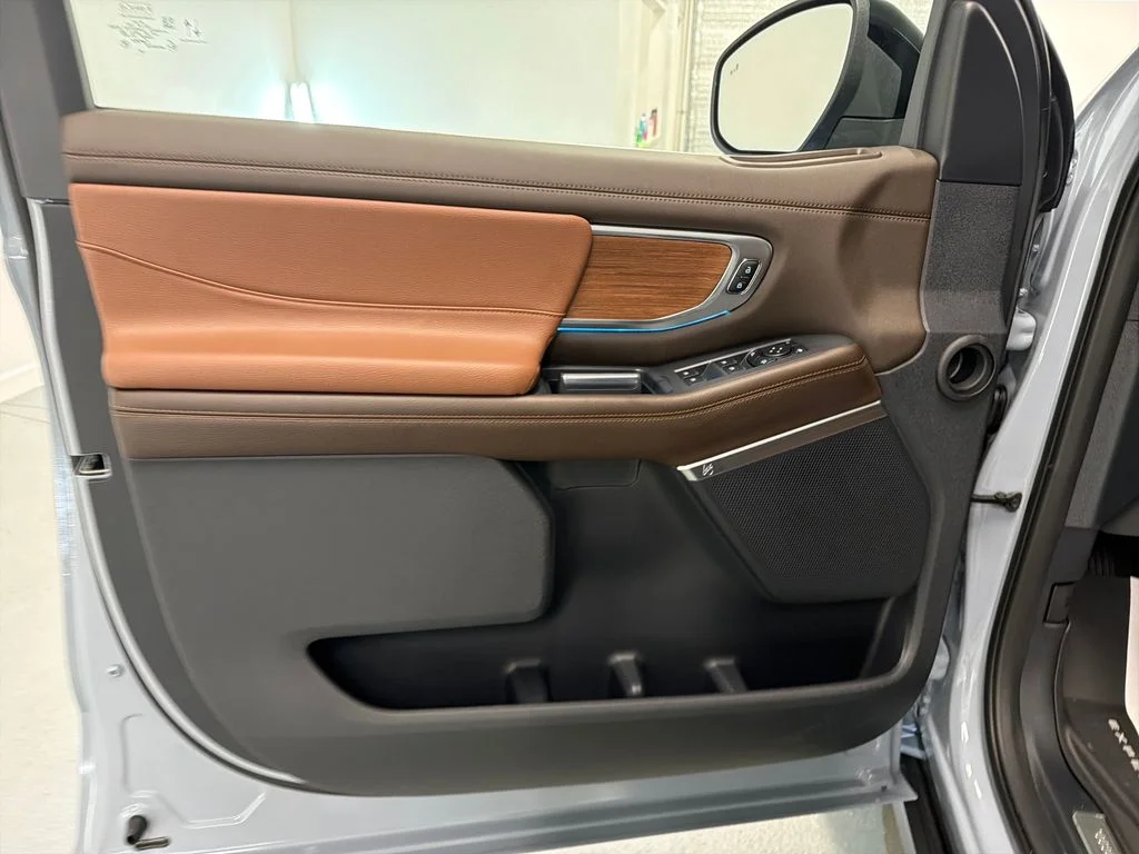 New 2027 Glacier Gray Metallic Tri-Coat Ford MAX King Ranch® image 12