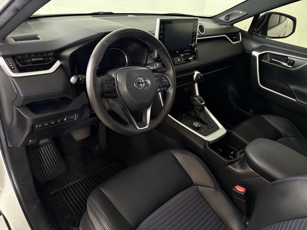 Used 2022 White Toyota XSE image 19