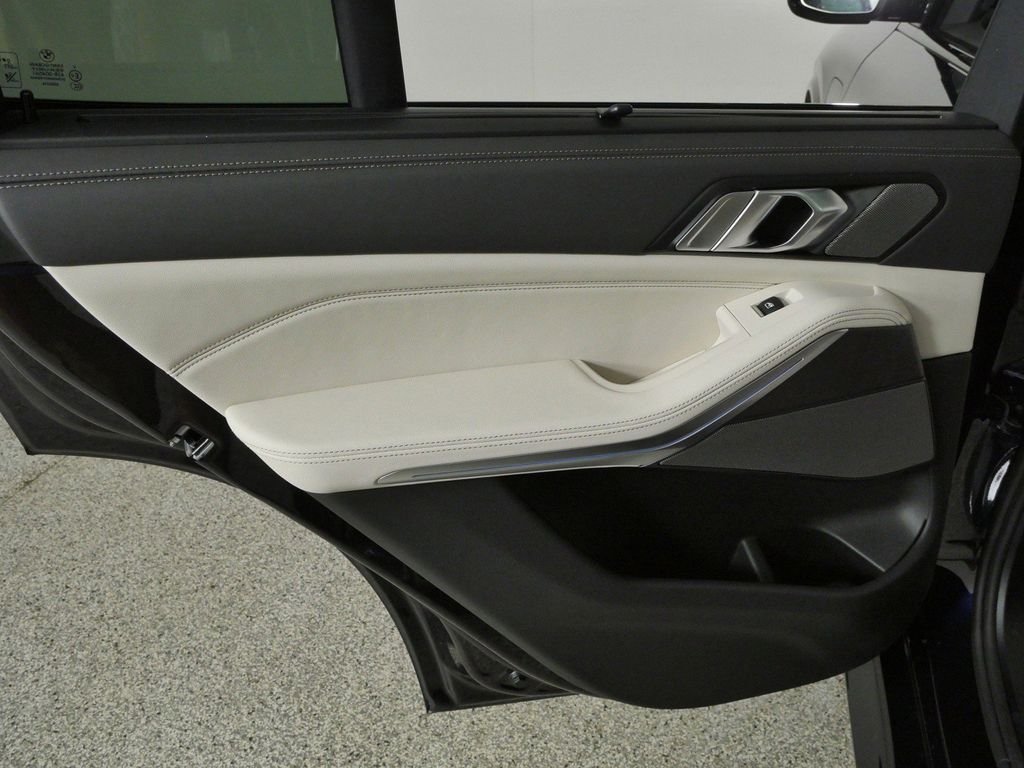 Used 2026 Carbon Black Metallic BMW xDrive50e image 32
