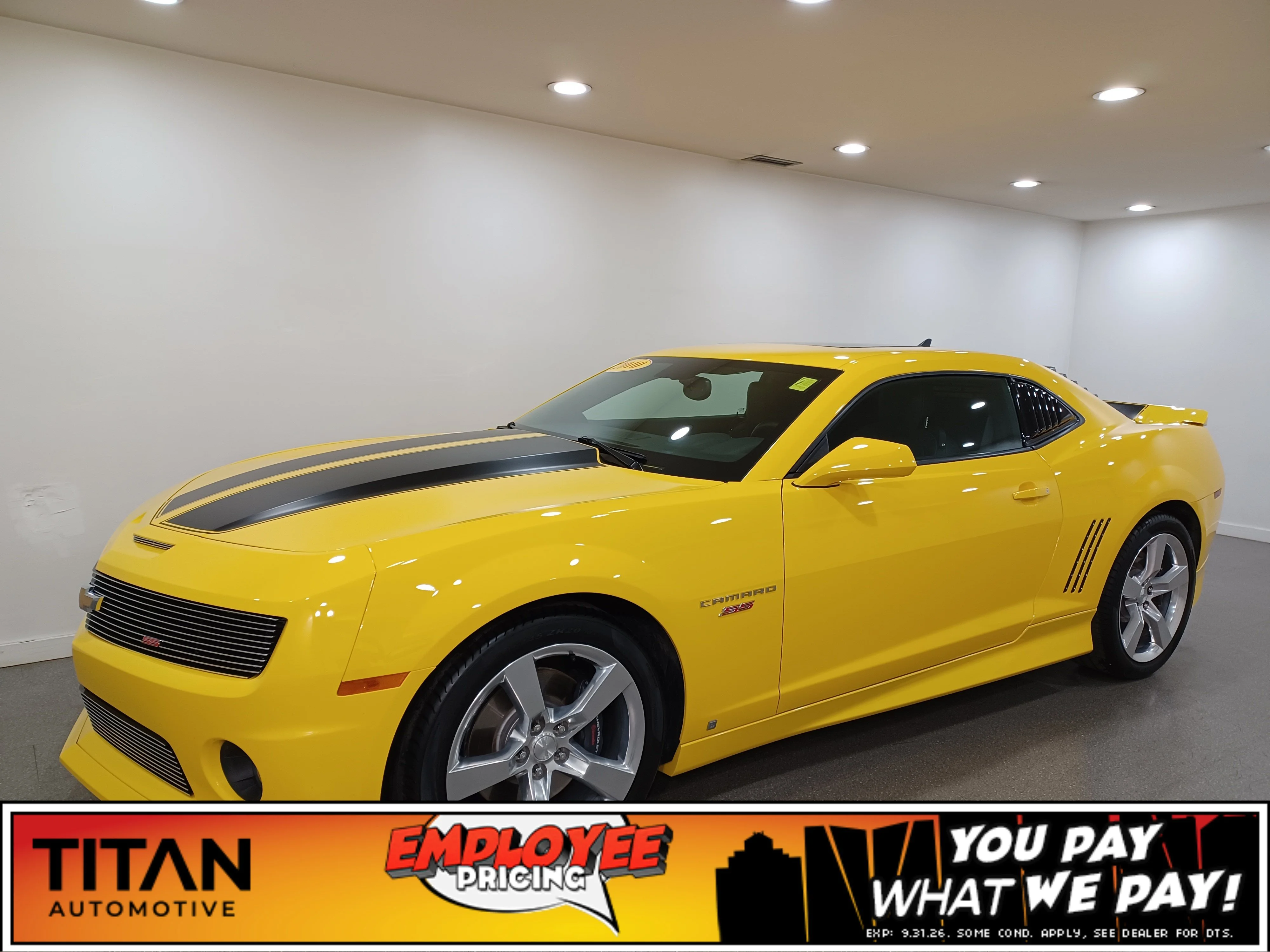 Used 2010 Rally Yellow Chevrolet 2SS*426HP!! | Rally Yellow | 6spd Manual | BBK Intake | Hurst Shifter |  Htd Leather | Sunroof image 1