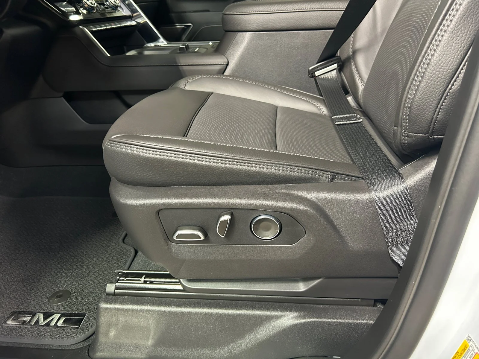 New 2026 Glacier White Tricoat GMC Denali image 15