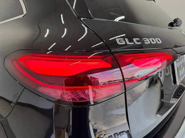 New 2026  Mercedes-Benz GLC 300 image 33