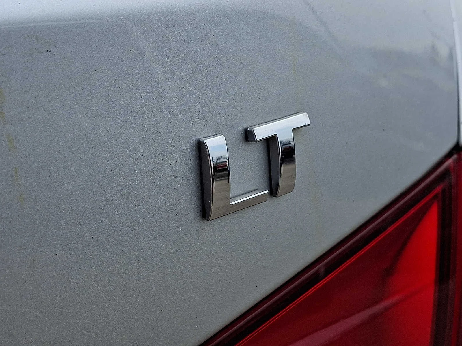 Used 2012 SILVER ICE METALLIC Chevrolet LT w/1LT image 30