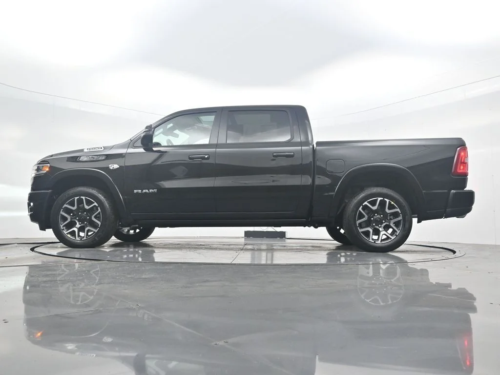 New 2026 Diamond Black Crystal Pearl-Coat Exterior Paint RAM Laramie image 41