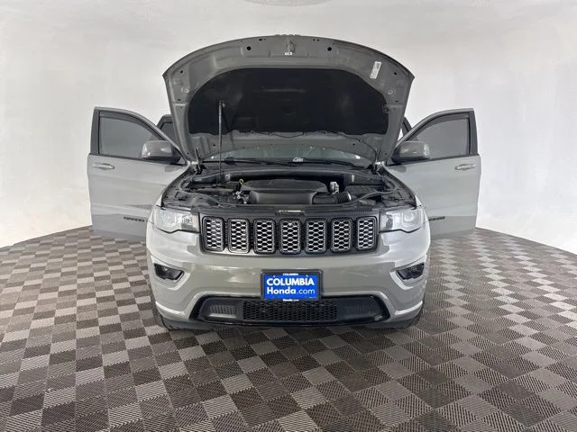 Used 2020 Gray Jeep Altitude image 12
