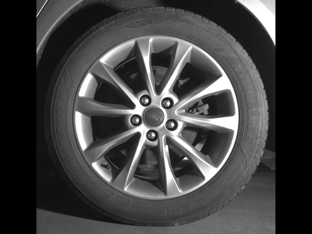 Used 2017 Gold Ford SE image 12