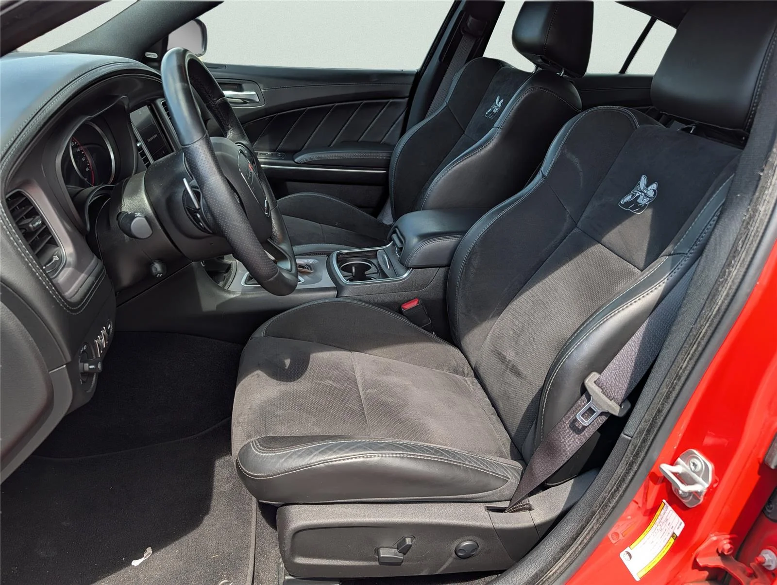 Used 2023 Go Mango Dodge Scat Pack image 9