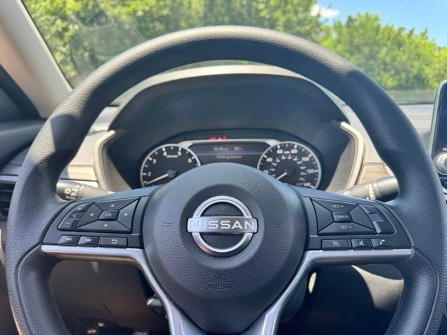 2025 Nissan Altima SV - Photo 21