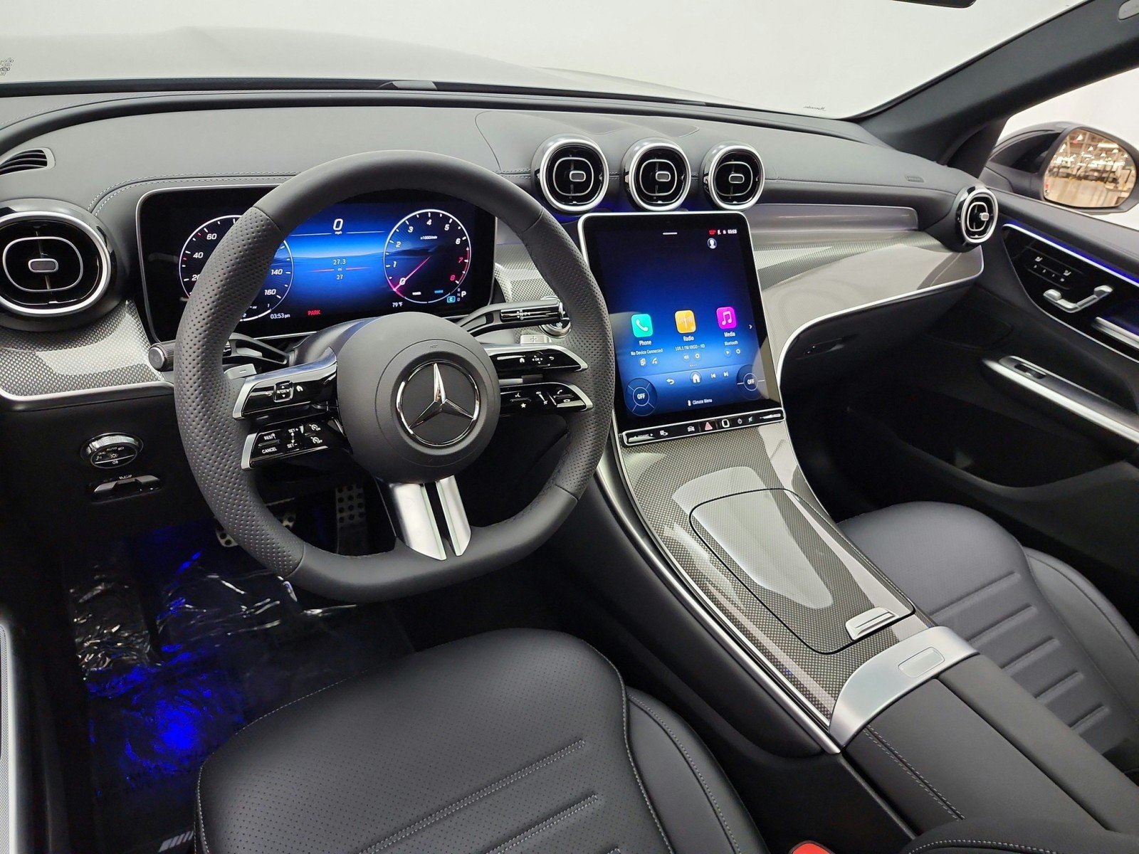 New 2026 Black Mercedes-Benz GLC 300 SUV image 9