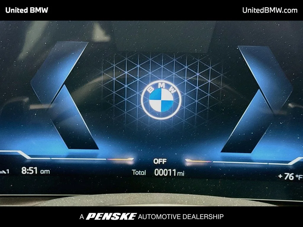 New 2026 Tanzanite Blue II Metallic BMW 330i xDrive image 14