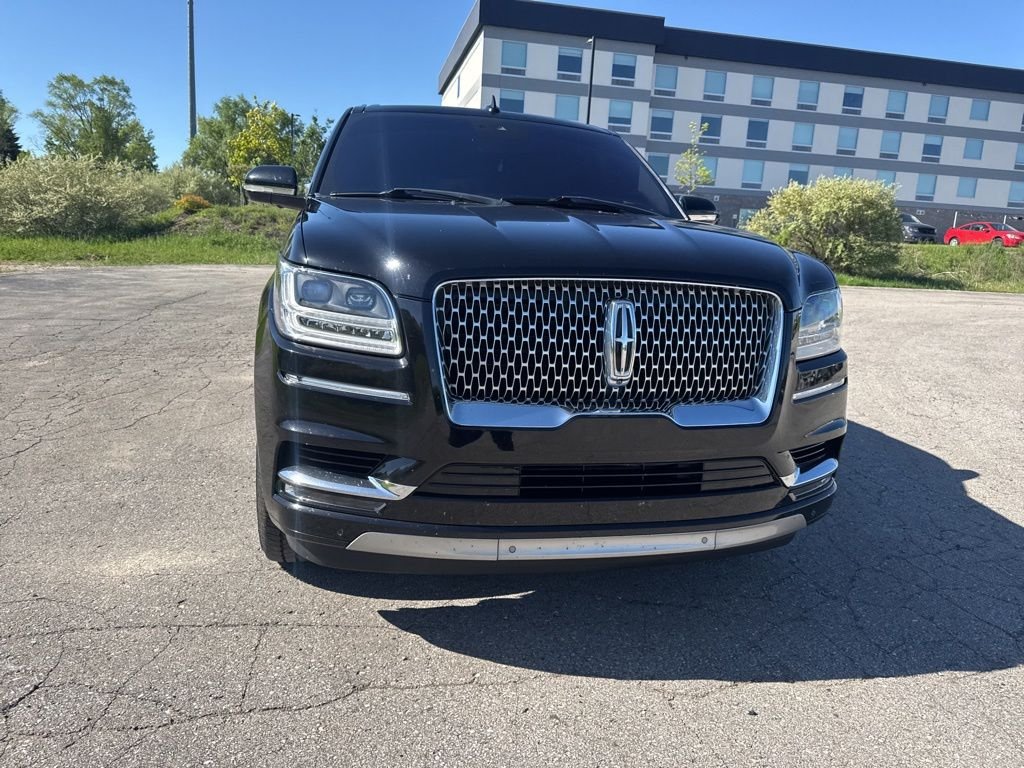 Used 2019 Black Metallic Lincoln Reserve image 12