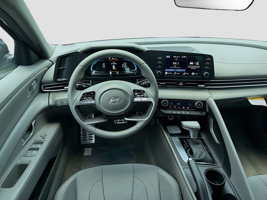 New 2026 Amazon Gray Hyundai SEL Sport image 15