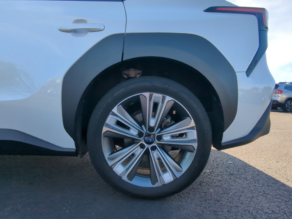 Used 2023 White Subaru Limited image 12