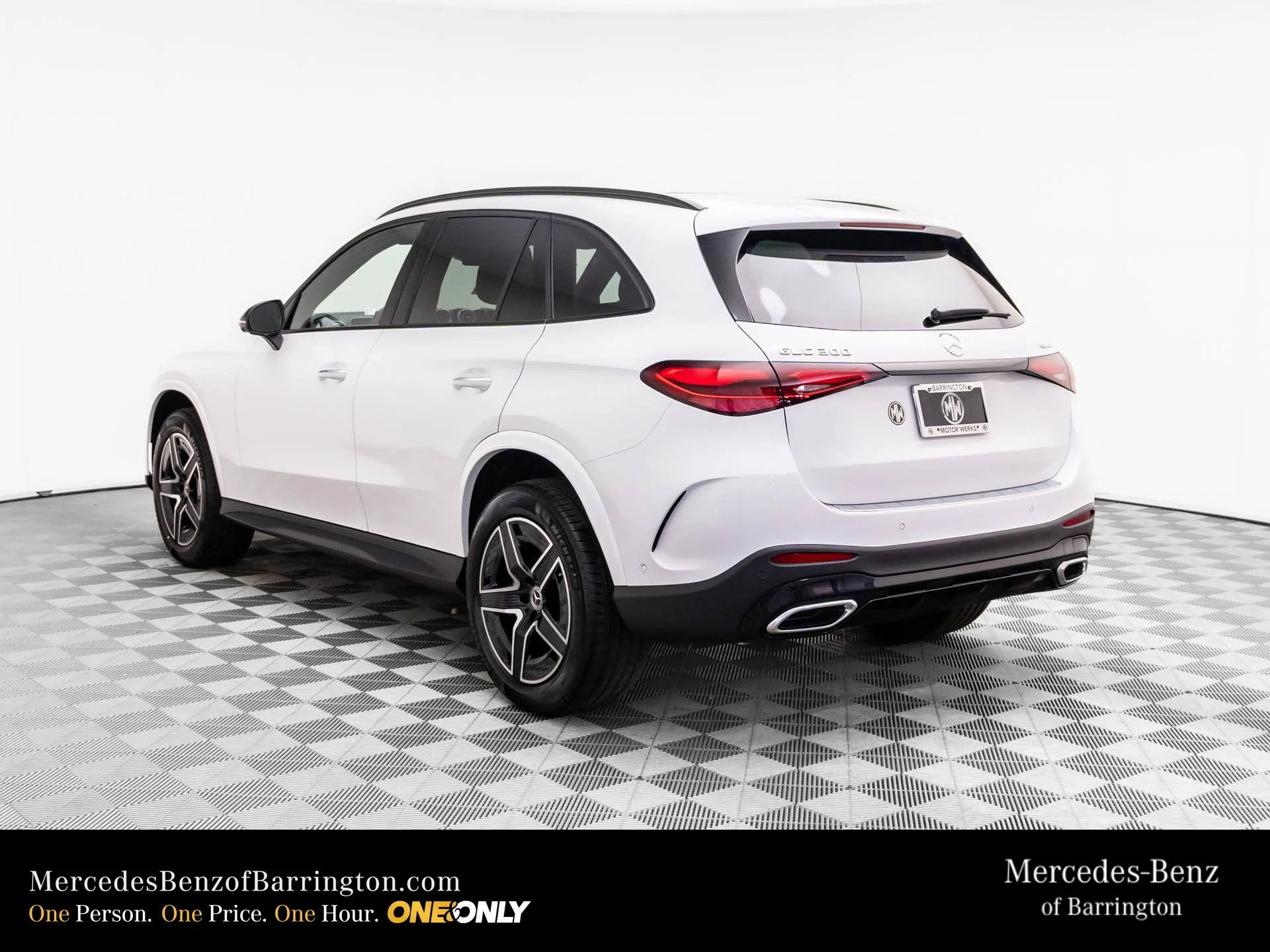New 2026 White Mercedes-Benz GLC 300 image 3