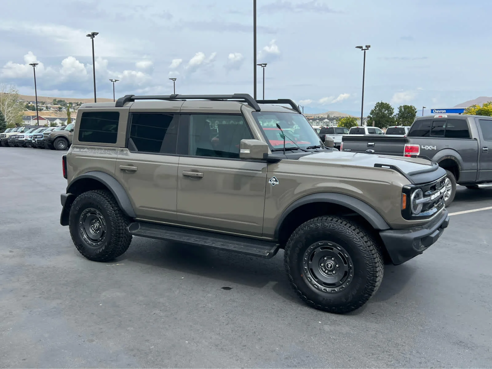 Used 2025 Gray Ford Outer Banks image 5