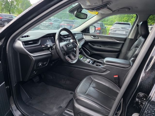Used 2022 Diamond Black Jeep Limited image 15