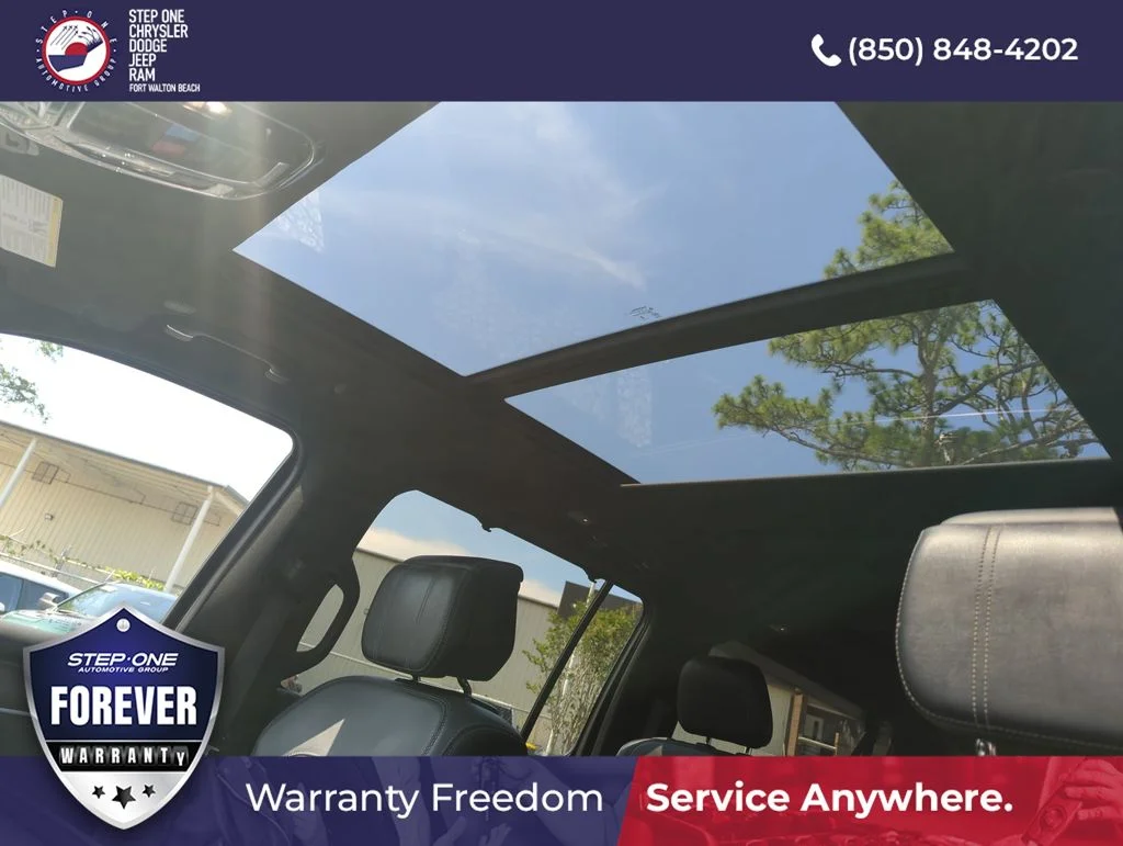 Used 2024 Black Jeep Base image 27