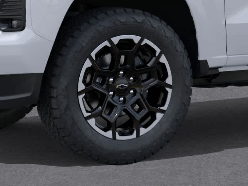 New 2026 Summit White Chevrolet Z71 image 9