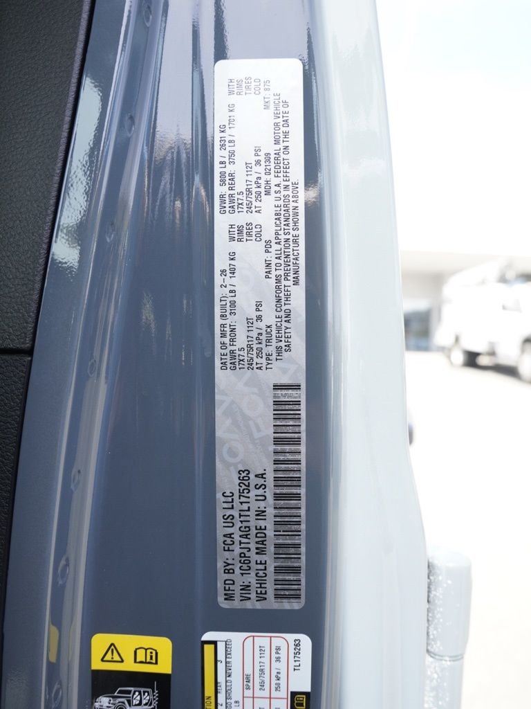 New 2026 Anvil Clear-Coat Exterior Paint Jeep Sport S Dark Sky Appearance image 30