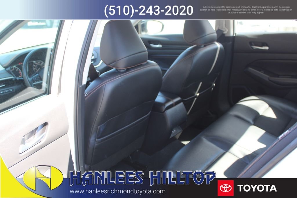 Used 2021 White Nissan 2.5 SR image 14