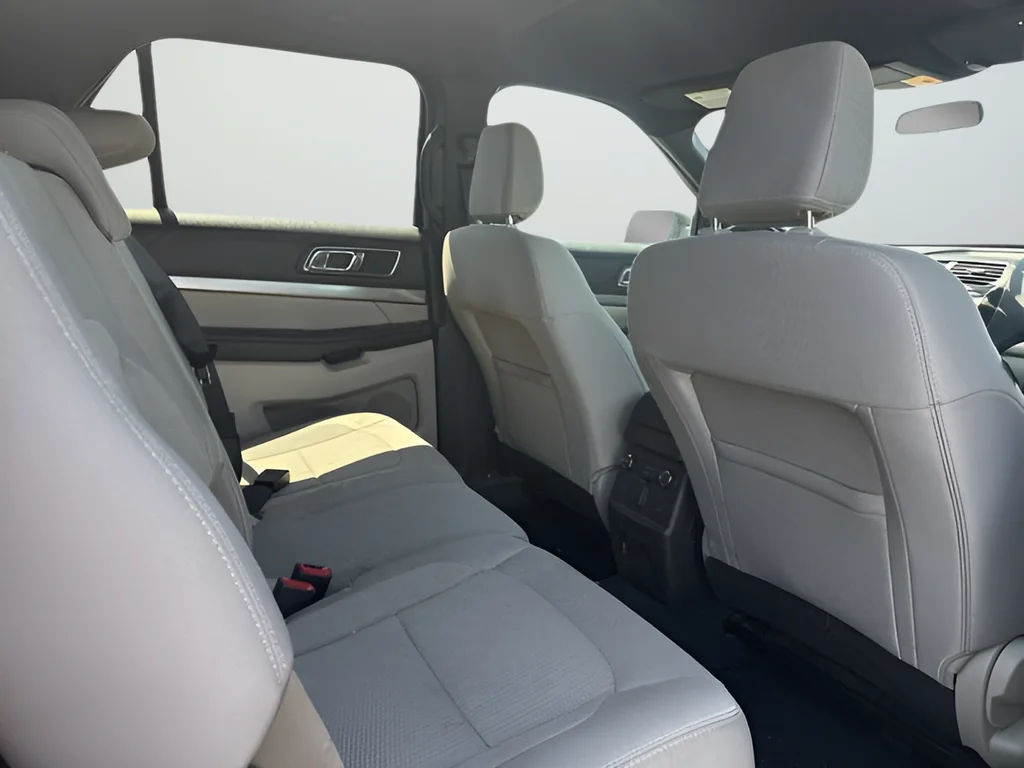 Used 2018 Red Ford XLT image 22