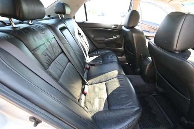 Used 2007 Silver Honda EX-L image 23