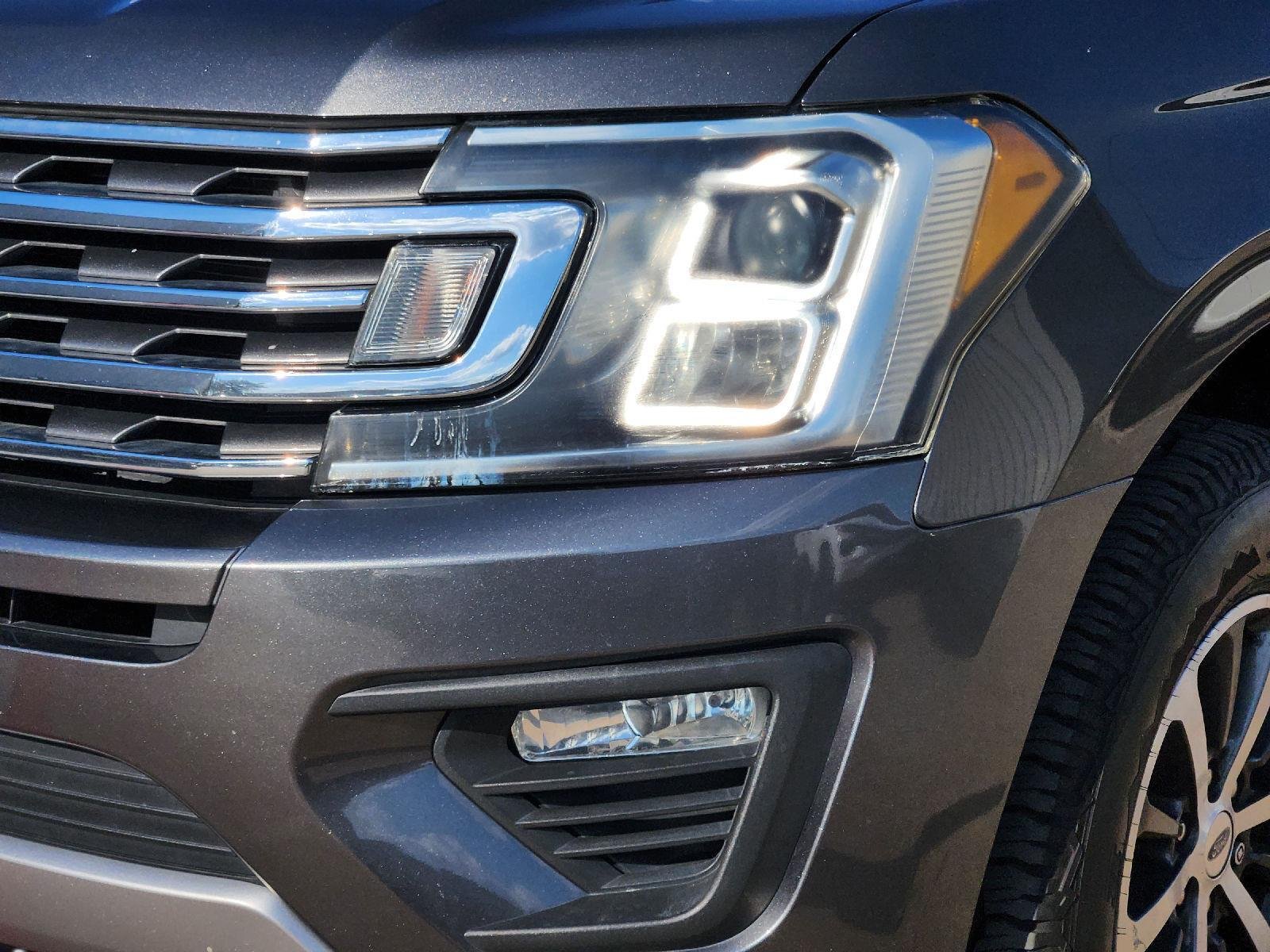2019 Ford Expedition photo 8 of 34