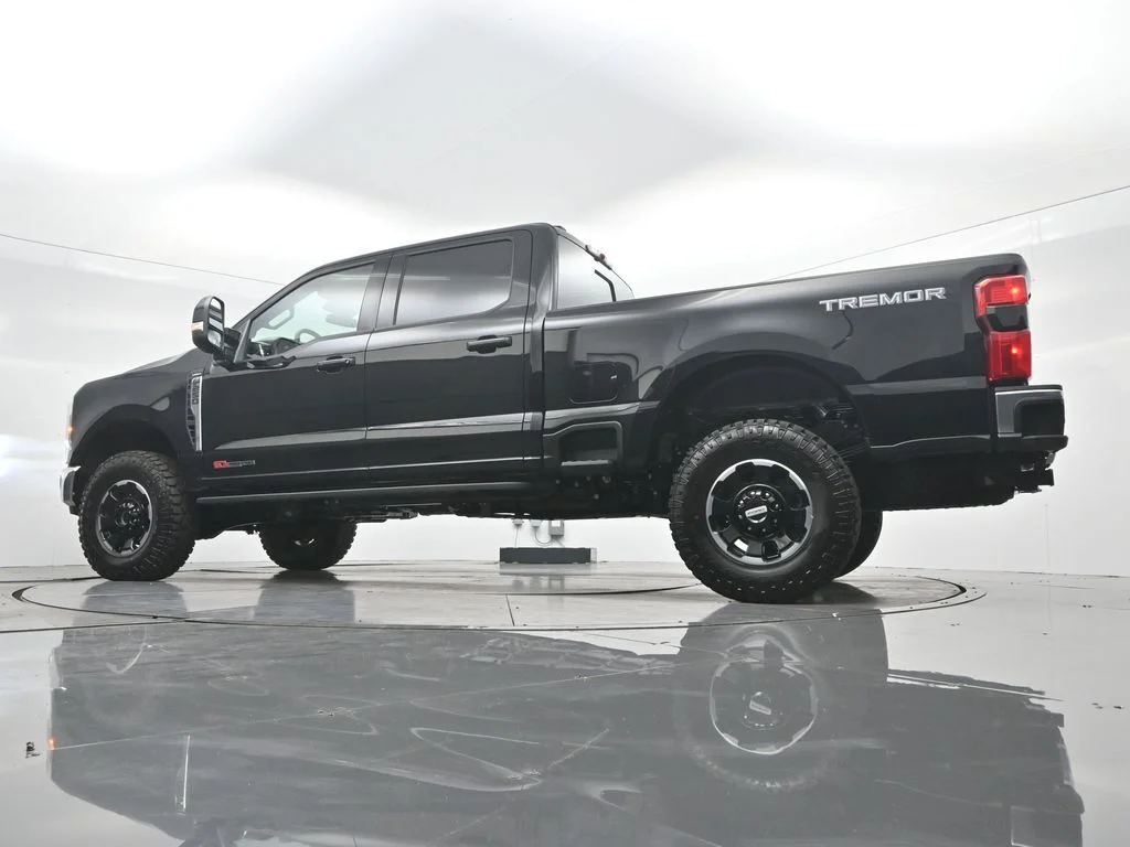 New 2026 Agate Black Metallic Ford F-250® Lariat® image 42