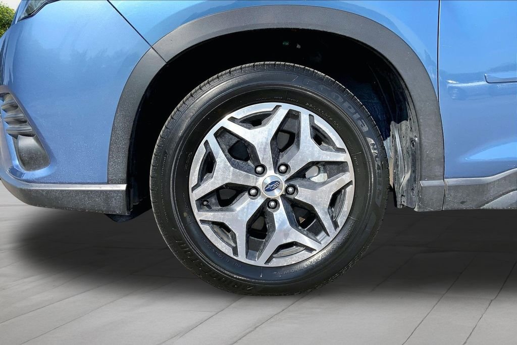 Used 2024 Blue Subaru Premium image 34