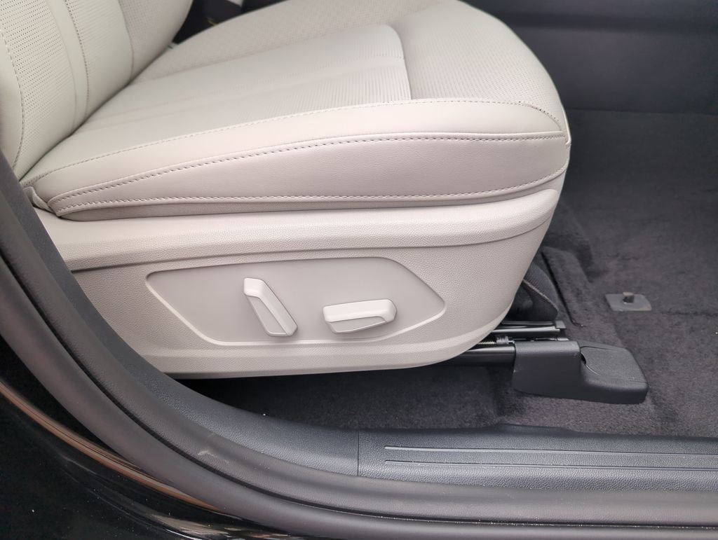 New 2026 Aurora Black Pearl Kia EX image 37