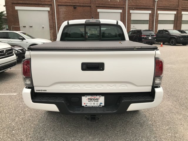 Used 2018 Super White Toyota SR image 6