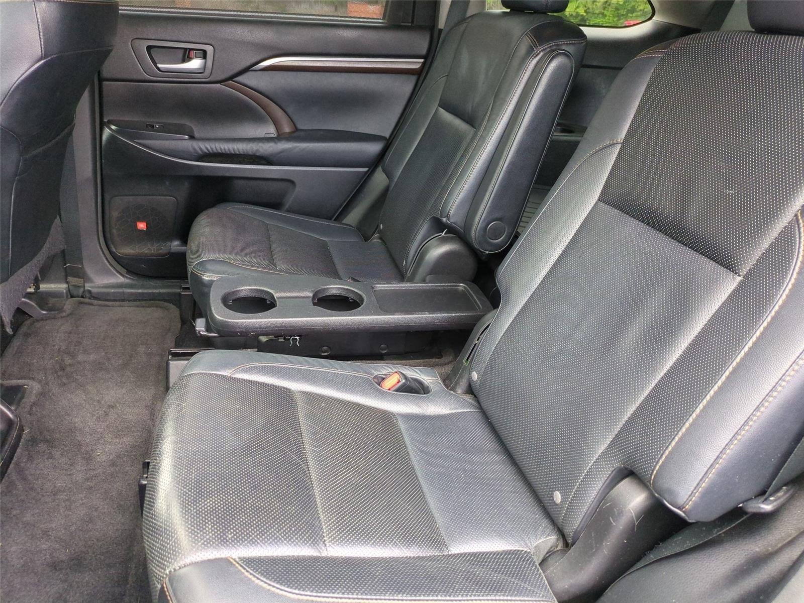 Used 2014 PREDAWN GRAY MICA TOYOTA  image 34