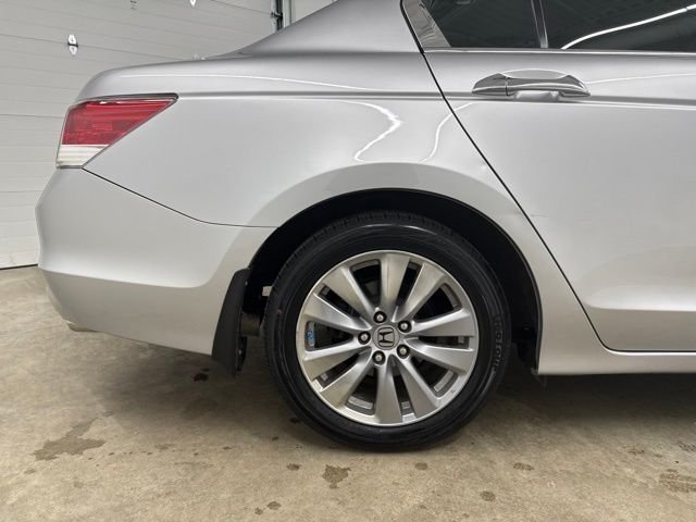Used 2011 Silver Honda EX image 11
