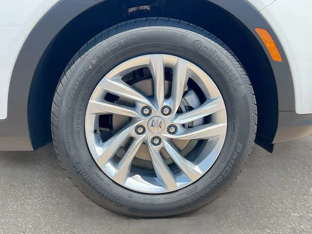 New 2026 Summit White Buick Preferred image 19