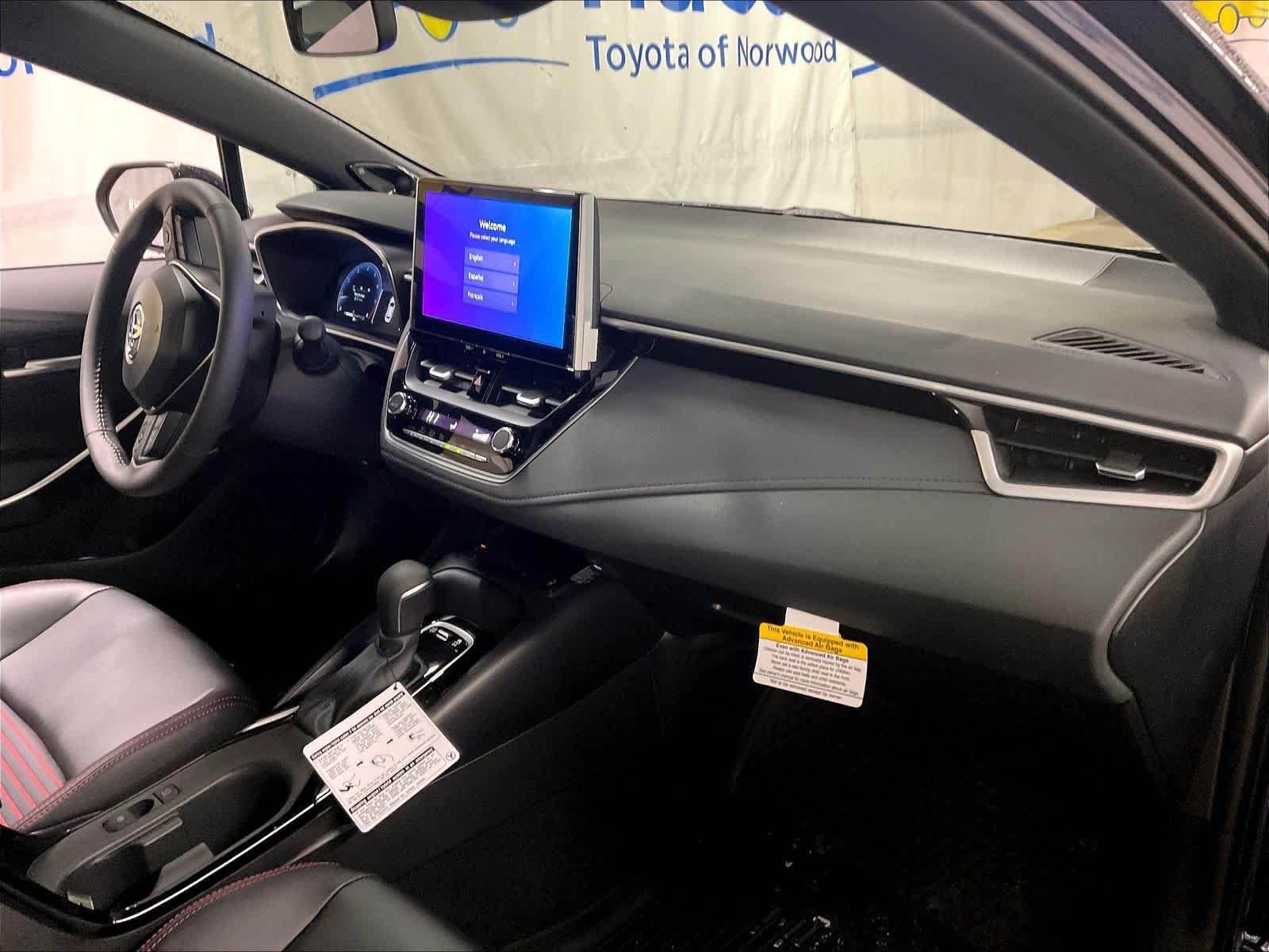 2026 Toyota Corolla XSE - Photo 10
