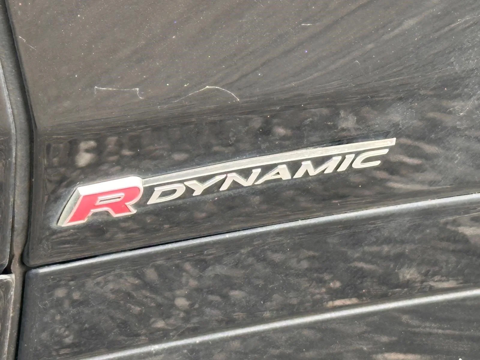 Used 2020  Land Rover R-Dynamic S image 25