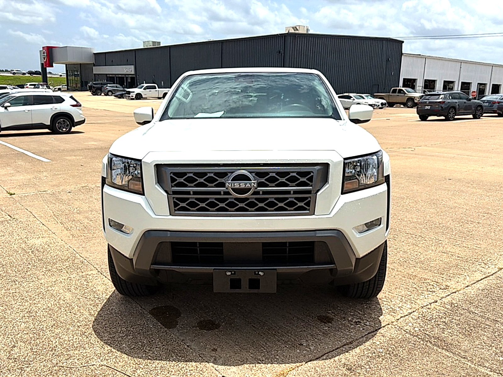 Used 2024 Glacier White Nissan Crew Cab SV 4x2 image 3