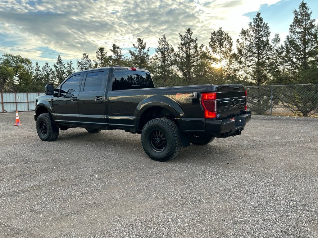Used 2022 Black Metallic Ford King Ranch image 4