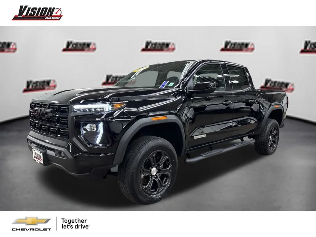 2024 GMC Canyon 2WD Elevation Crew Cab Short Box's photo